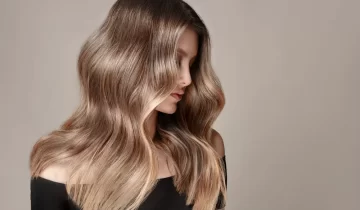 Beauty,Girl,With,Long,And,Shiny,Wavy,Hair,,coloring,And