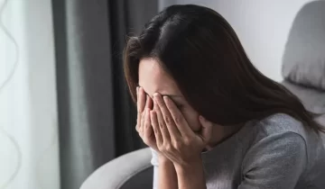depressed-sadness-woman-crying-alone-home