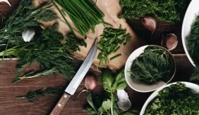 prisekoninės žolelės